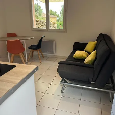 Hauteurs De : Piscine Appartement Toulon